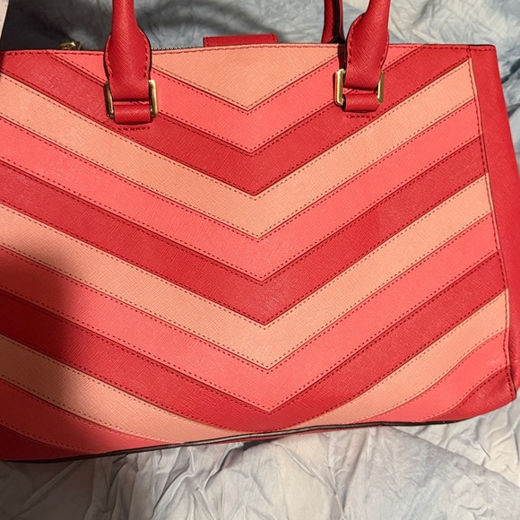 Michael Kors Chevron Satchel in Red and Pink - Picture 2 of 3